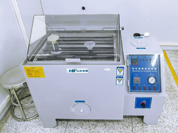 Precision-salt-spraying-tester